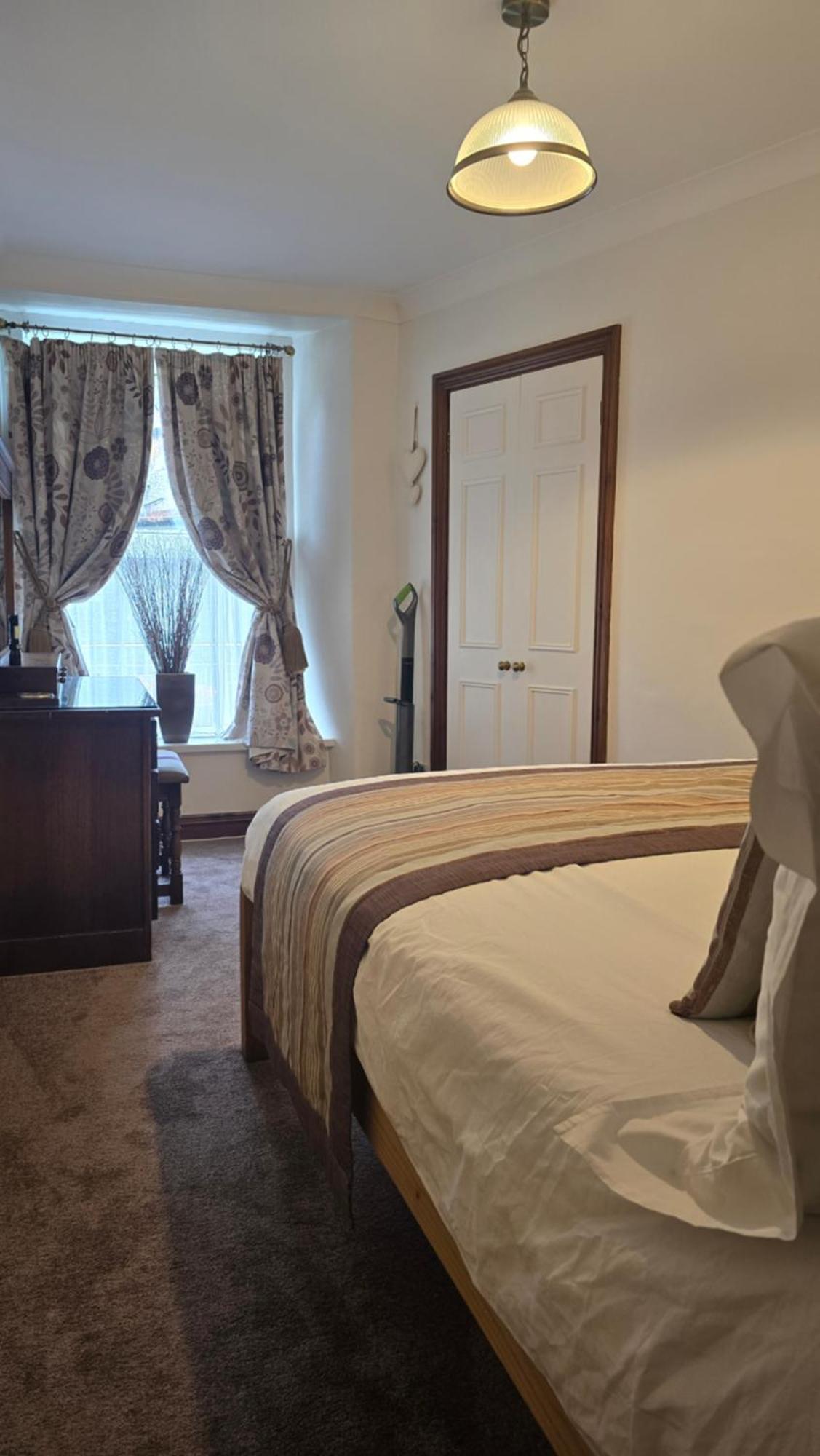 Lyndale Self-Catering Apartment Sleeps 4 Віндермір Екстер'єр фото